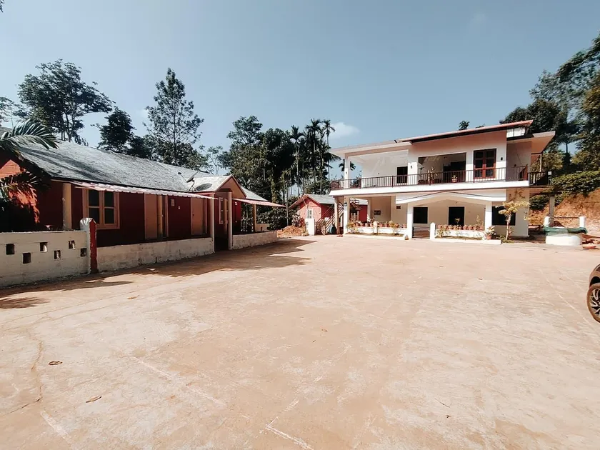Red Villas Nature Stay - Image 1