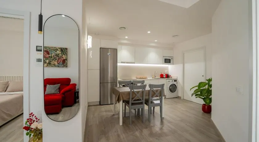 Mimi's Apartment in En Corts - Image 1
