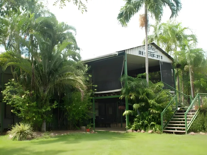 AAOK Lakes Resort and Caravan Park - Image 1