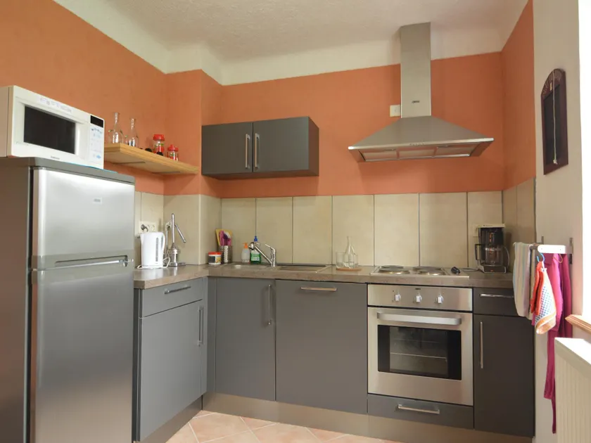 Holiday Home with Garden, Heating, Barbecue - Image 1