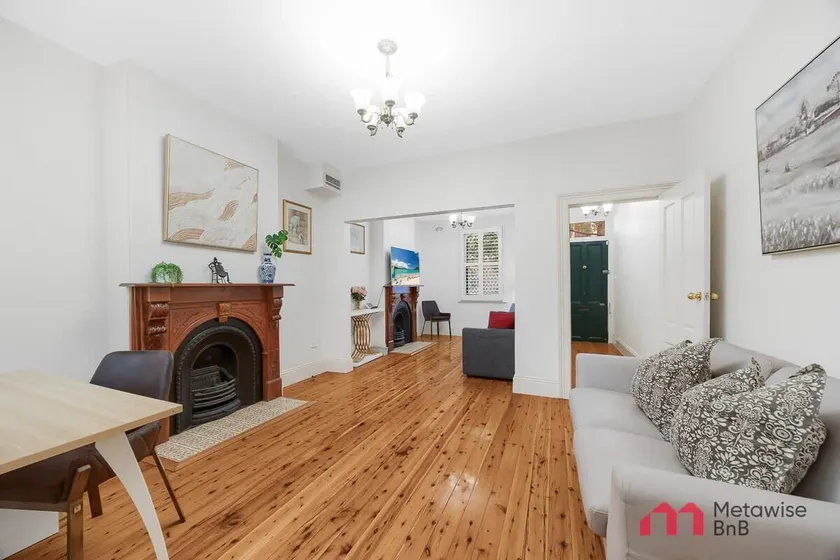 Apartamento vacacional apropiado para familias con internet de alta velocidad y terraza | Cerca Circular Quay - Image 1