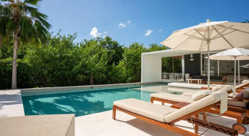Villa Marazul 5BR Beach & Golf Access - Image 1