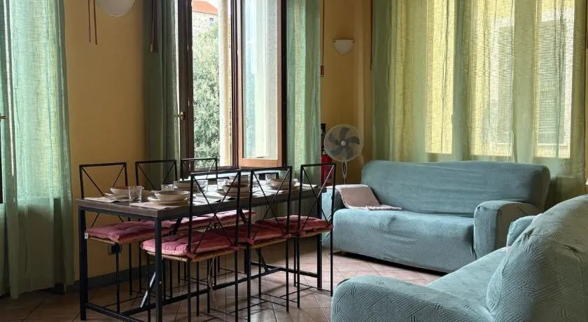 Levanto Charme apartment up to 6ppl 20 steps to the water in the center - Image 1