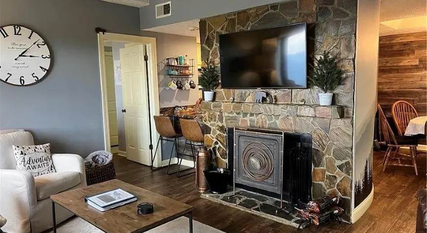 SugarTop Condo 2BR / 2BA - Mile High Resort m / indendørs pool - Image 1