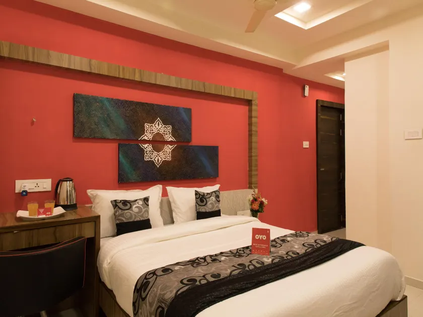 OYO 10254 Hotel Taha Pride - Image 1