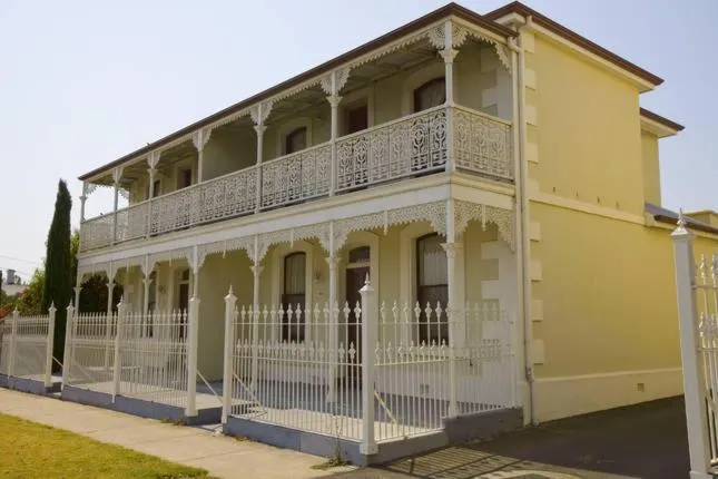 King Street Apartments - Image 1