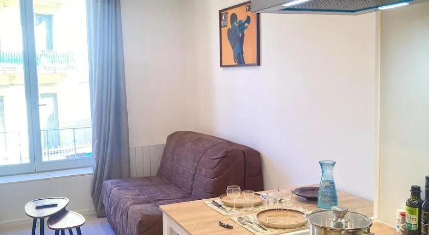 Le Marcel, pretty 1 room apartment next to Antique Theater - Image 1