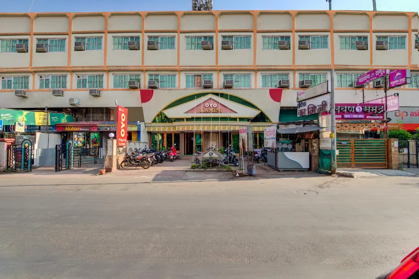 Hotel O Kamini - Image 1