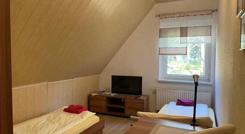 Pension Evi - Image 1