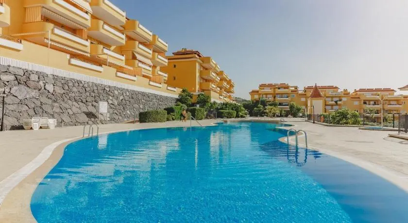 Apartamento de lujo en puerto santiago 2 - Image 1