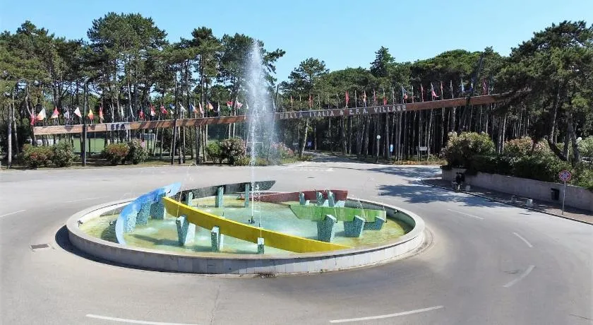Bella Italia Sport Village - Image 1