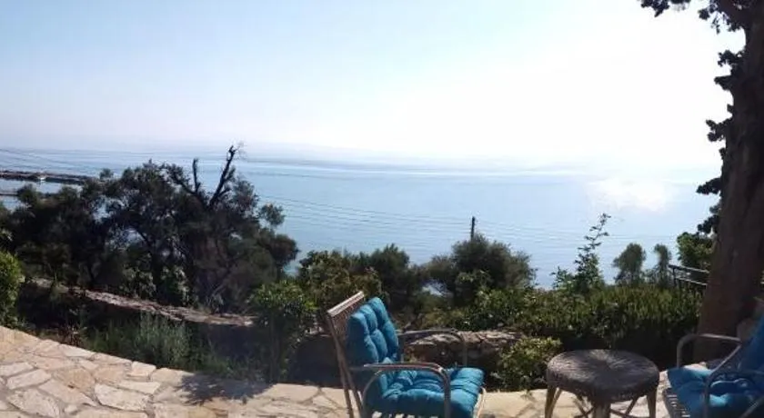 Driftwood Villa - Image 1