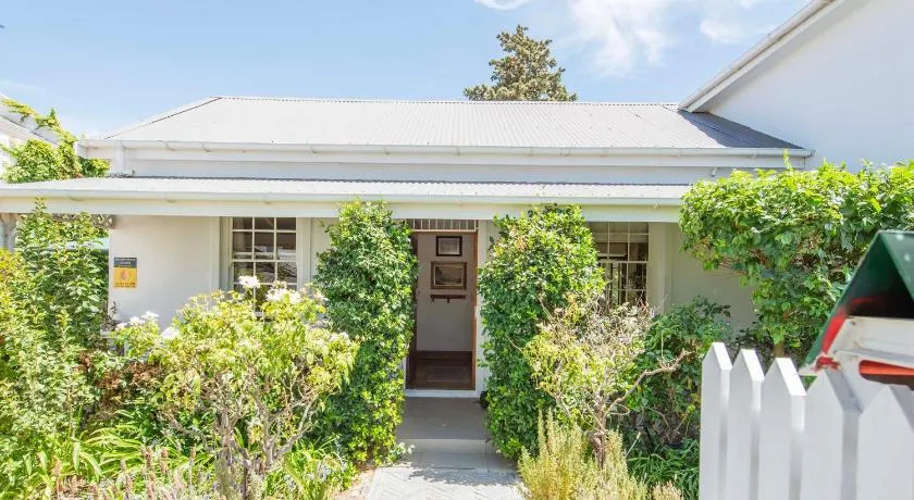 Waymaker Cottage - Image 1