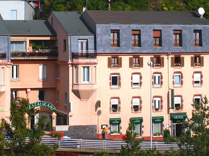 Hôtel Le Châtel Royat - Image 1