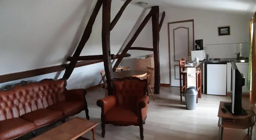 gîte des Templiers, appartement meublé pour 4 personnes à la campagne à 10min de la côte d'opale et de la baie de Somme - Image 1