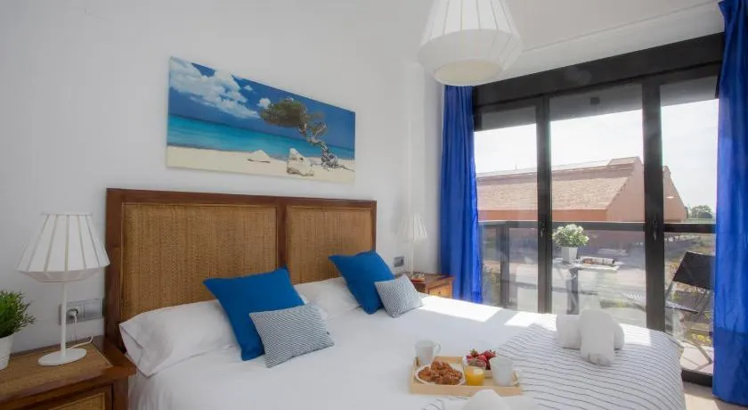 SingularStays Artes - Image 1