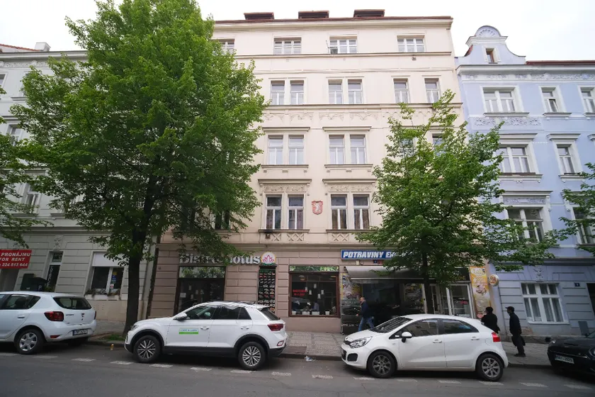 KK Apartments - Image 1