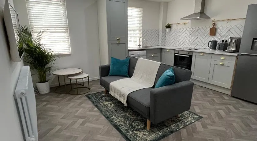 Warwick Town Centre Property - Image 1