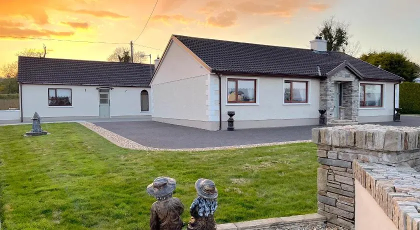 Steeple View B&B Guesthouse Donegal - Newly renovated in 2023 - Image 1
