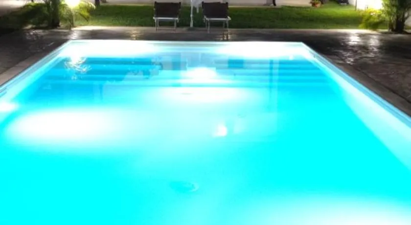 Fèdeli House Sea - Image 1