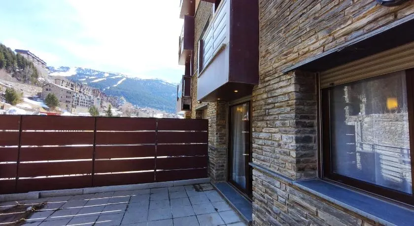 AC Apartaments Cabirol Incles - Image 1