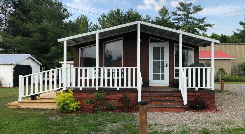 Chalet - Image 1