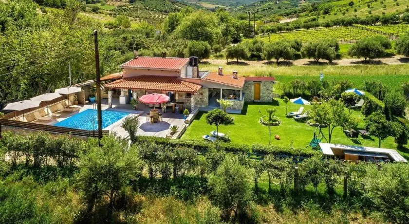 Villa Kalouas private pool - Image 1
