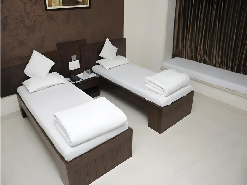 Hotel Causeway, Colaba - Image 1