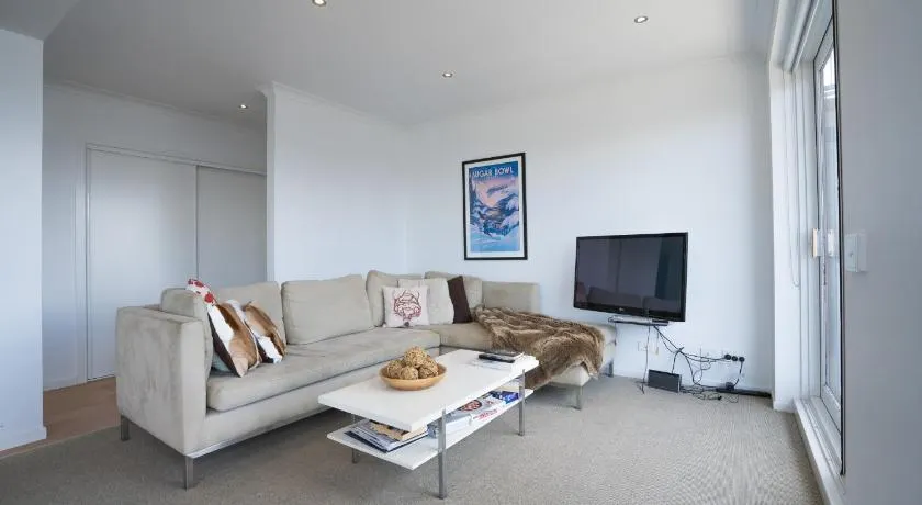 Ski in-Ski out Hotham apt with Parking Undercover - Image 1