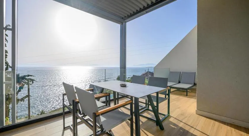 Mani Suites - Image 1