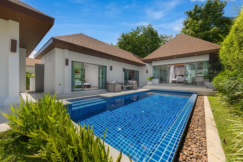 Villa Mauri – Modern 4BR Villa with Private Pool - Image 1