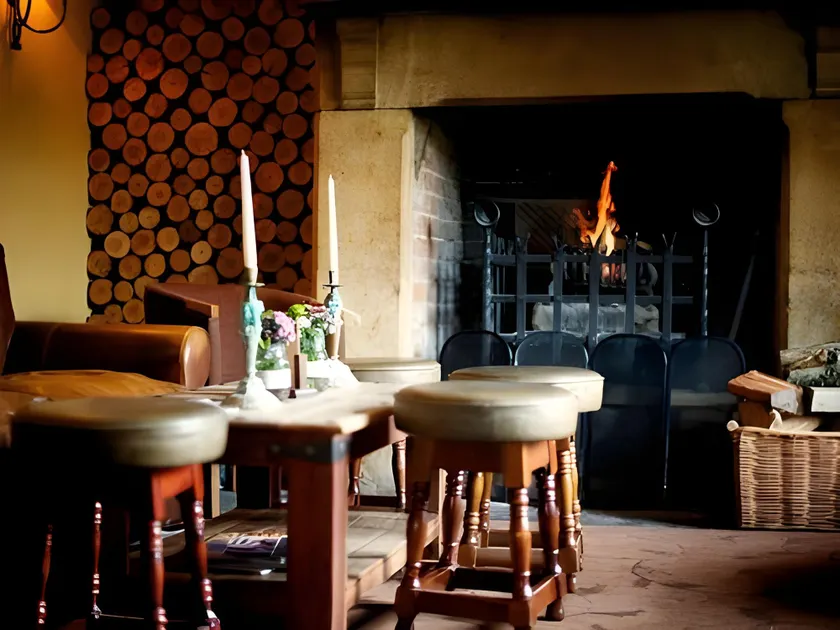 The Rose & Crown In Trent - Image 1