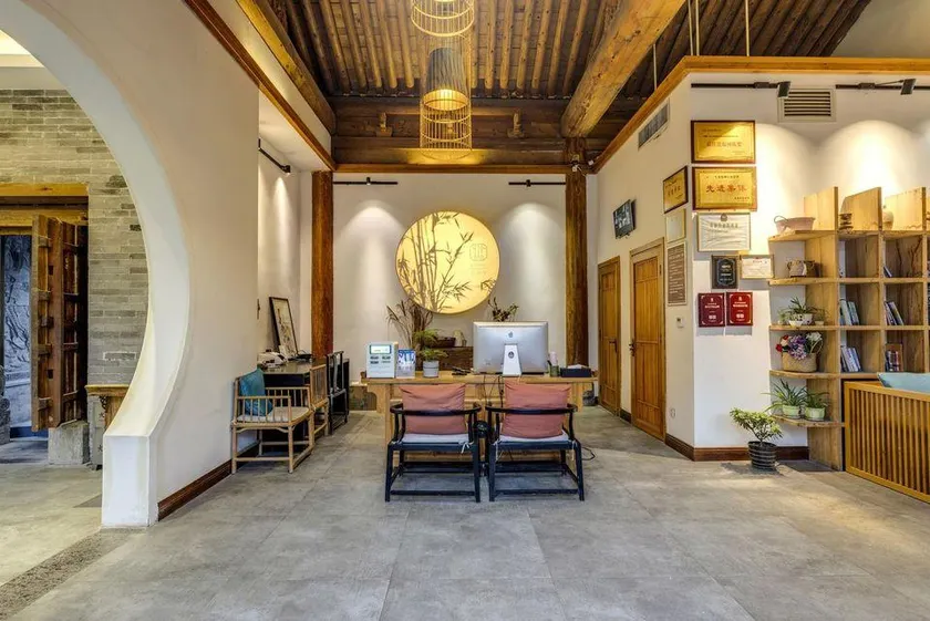 Zhufengtang Courtyard Hot Spring Hotel (Liquan Yuanjiacun Branch) - Image 1