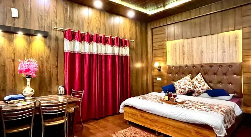 Vanshika homes Near mall road - Image 1
