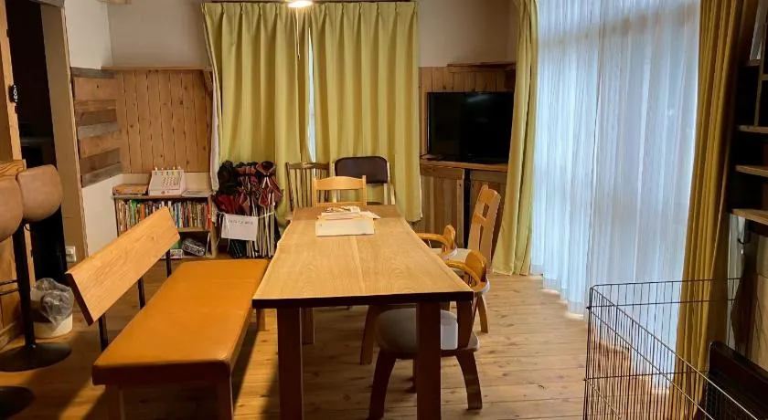 Toma House - Image 1