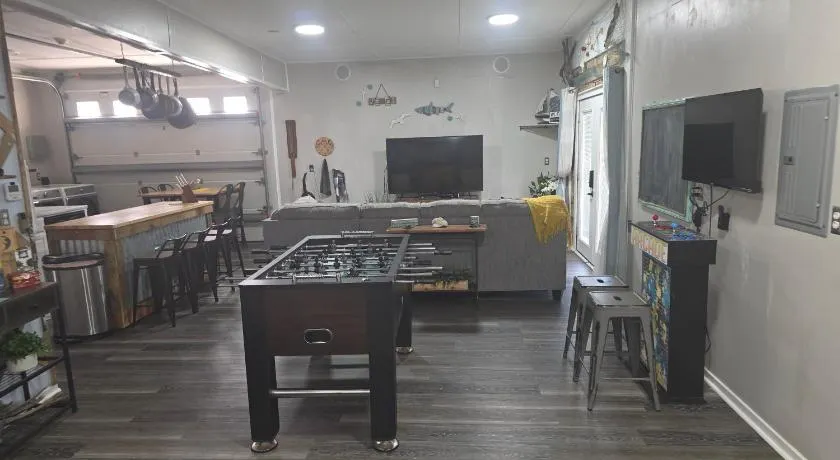 Hidden Gem Guest House - Image 1