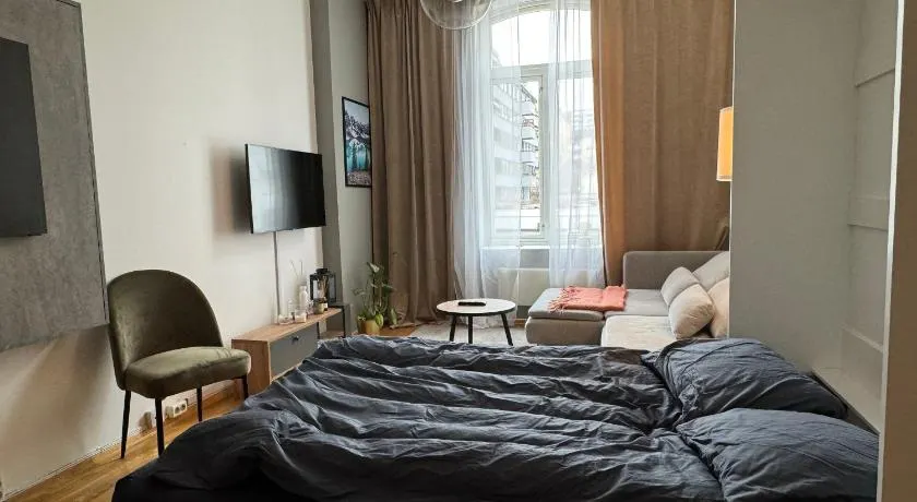 Studio apartment - Image 1