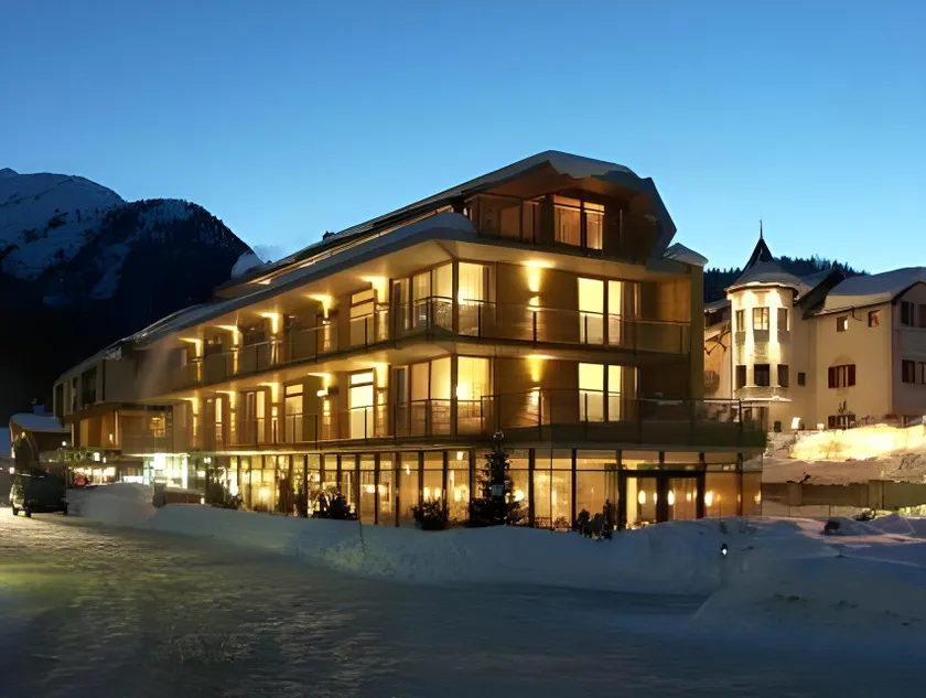 Skihotel Galzig B&B - Image 1