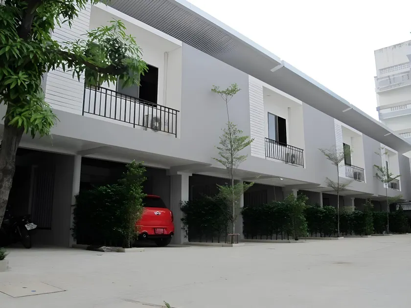 189 Resort - Image 1