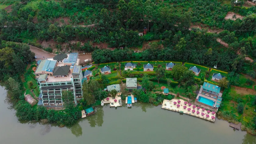 Bunyonyi Safaris Resort - Image 1