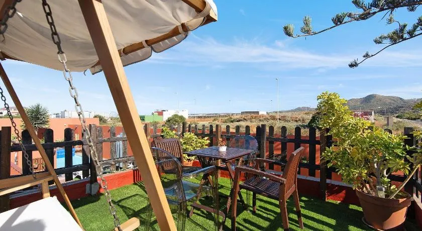 Villa \"La Casita de Vals\" mit Bergblick, Pool, Garten, Klimaanlage und WLAN - Image 1