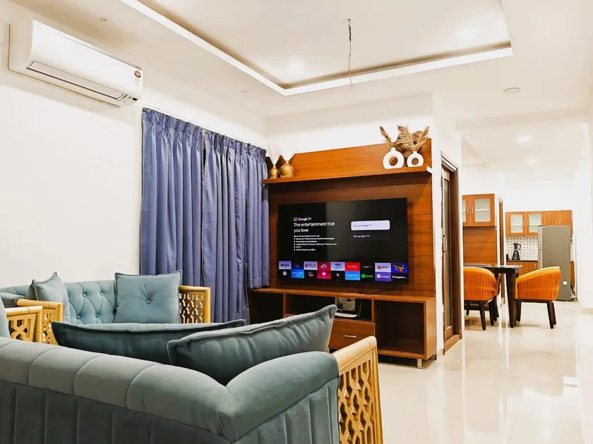 Crescent Stays Banjara Hills - Service Apartments - Image 1