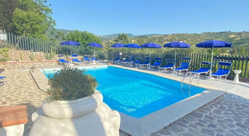 Serra Marina Rooms and Apartments - Image 1