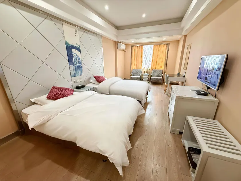 Huashu Yi Hotel (Nanxun Branch) - Image 1