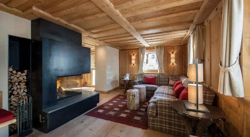 Chalet Berghof Sertig - Image 1