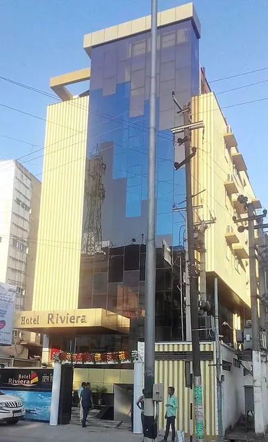 Hotel Riviera - Image 1