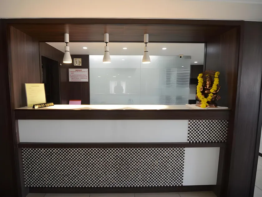 Hotel Kirti - Image 1