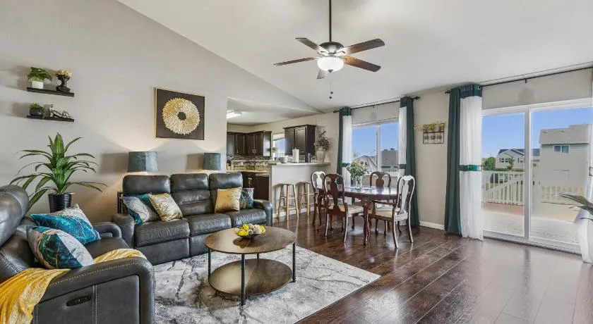 Valclyde Signature Home - Image 1