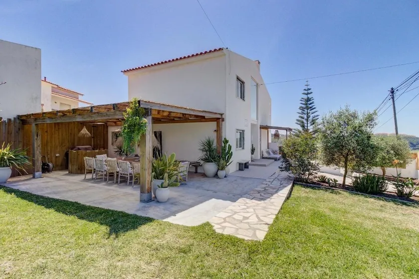 Ocean House Ericeira - next to Ribeira d'ilhas Surf Beach - Image 1