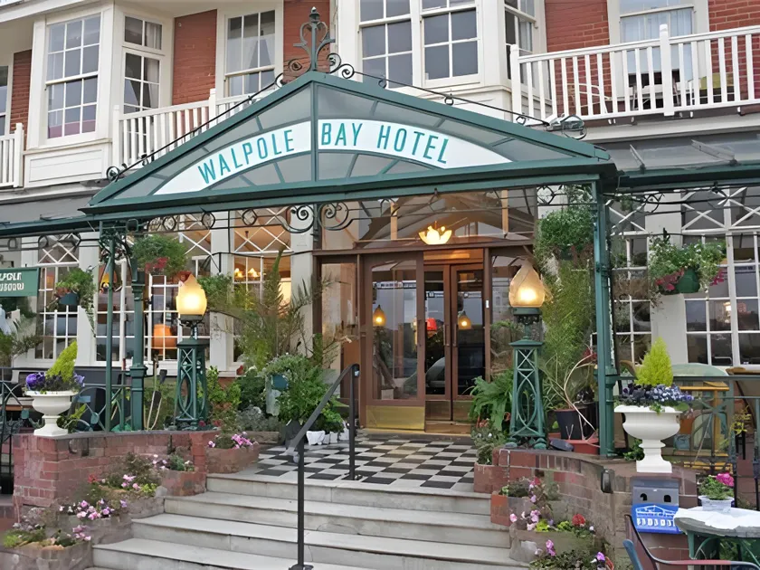 Walpole Bay Hotel - Image 1
